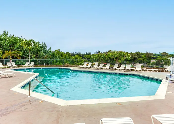 Pristine Lihue Condo W/ Balcony: Walk To Beach!